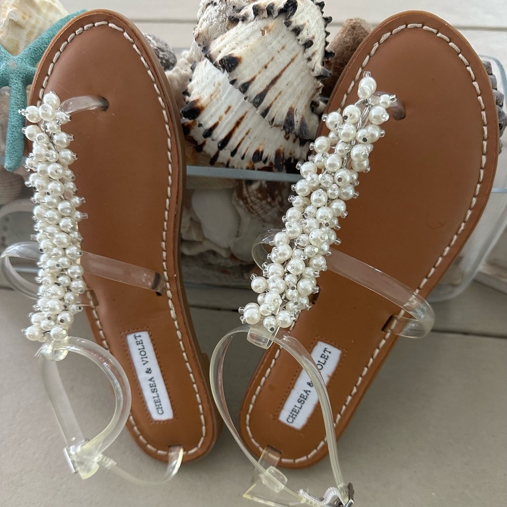 NWOT…Chelsea & Violet Brown Sandals with Pearl Accents